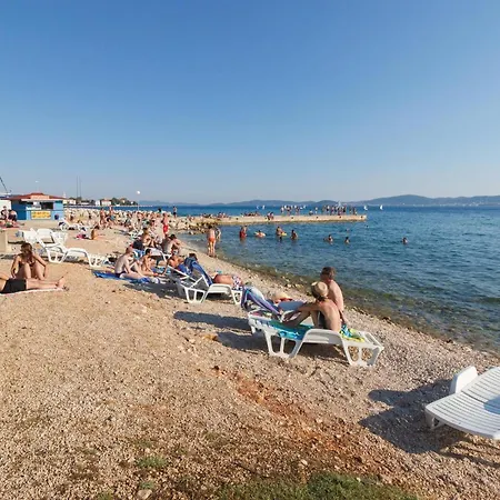 Апартаменты Nice In With Wifi
